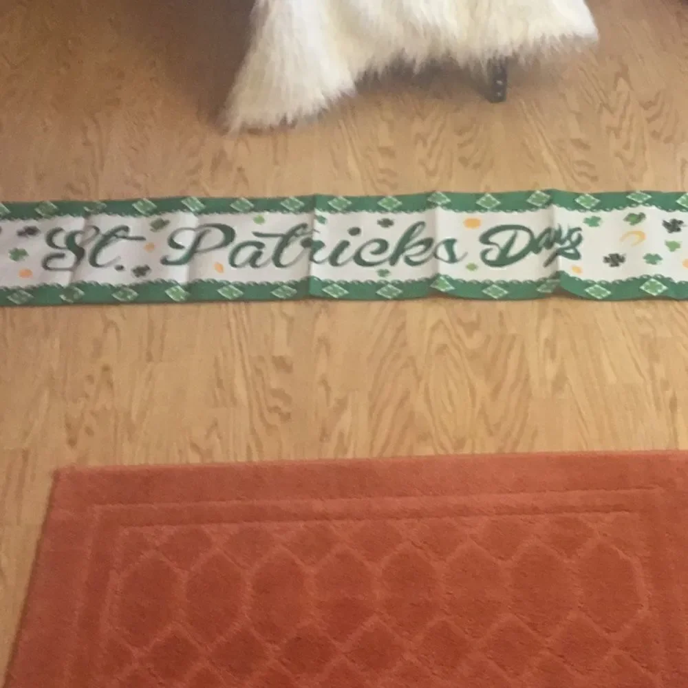NEW STOCK ST PATRICKS DAY banner/table runner